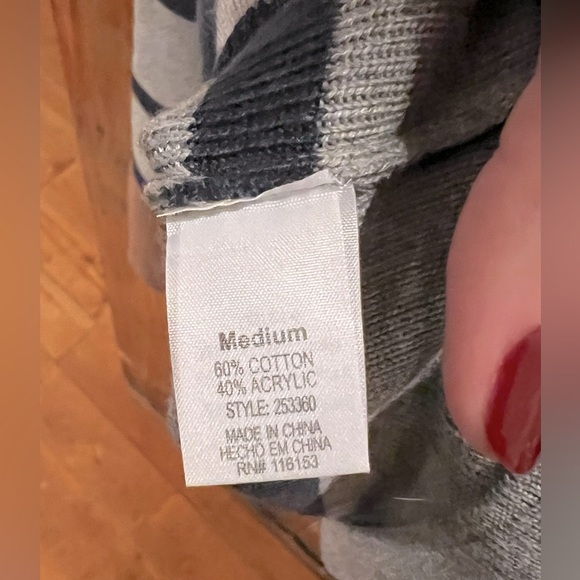 Boxy Gray Sweater with Navy Stripes and Mauve Cuff Size Medium - Picture 4 of 4